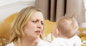 Послеродовая депрессия: симптомы и лечение