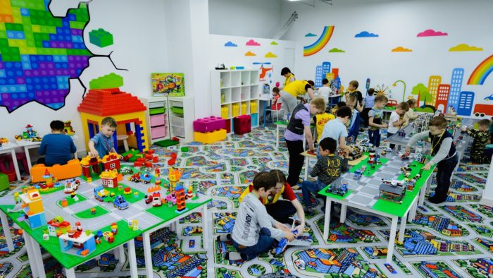 Развивающая игровая комната «Легополис»