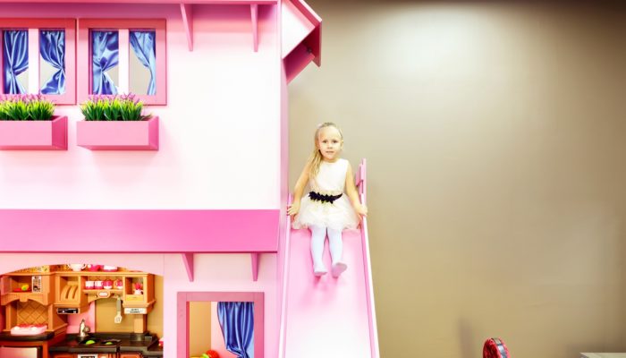 Только для девочек: игровая комната Barbie Club