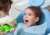 Когда нужно обратиться к детскому стоматологу