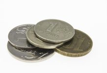 Известный банк предсказал девальвацию рубля