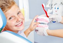 Почему стоит выбрать детскую стоматологию для лечения детей