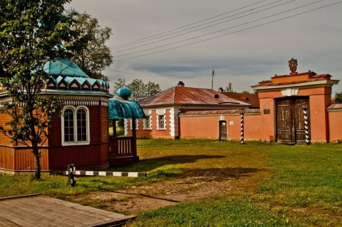 Музей «Дом станционного смотрителя» в деревне Выра