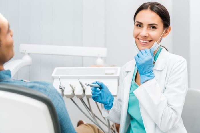 В чём плюсы профессии стоматолога?